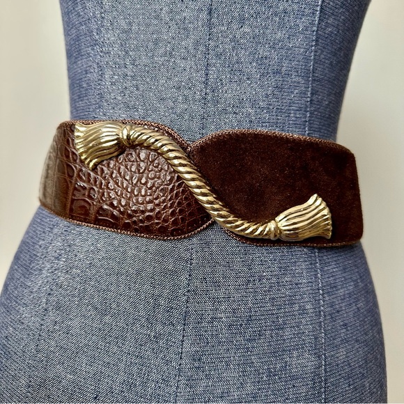 Vintage Chocolate Brown Suede Leather Rope Belt Size S/M - Picture 2 of 4